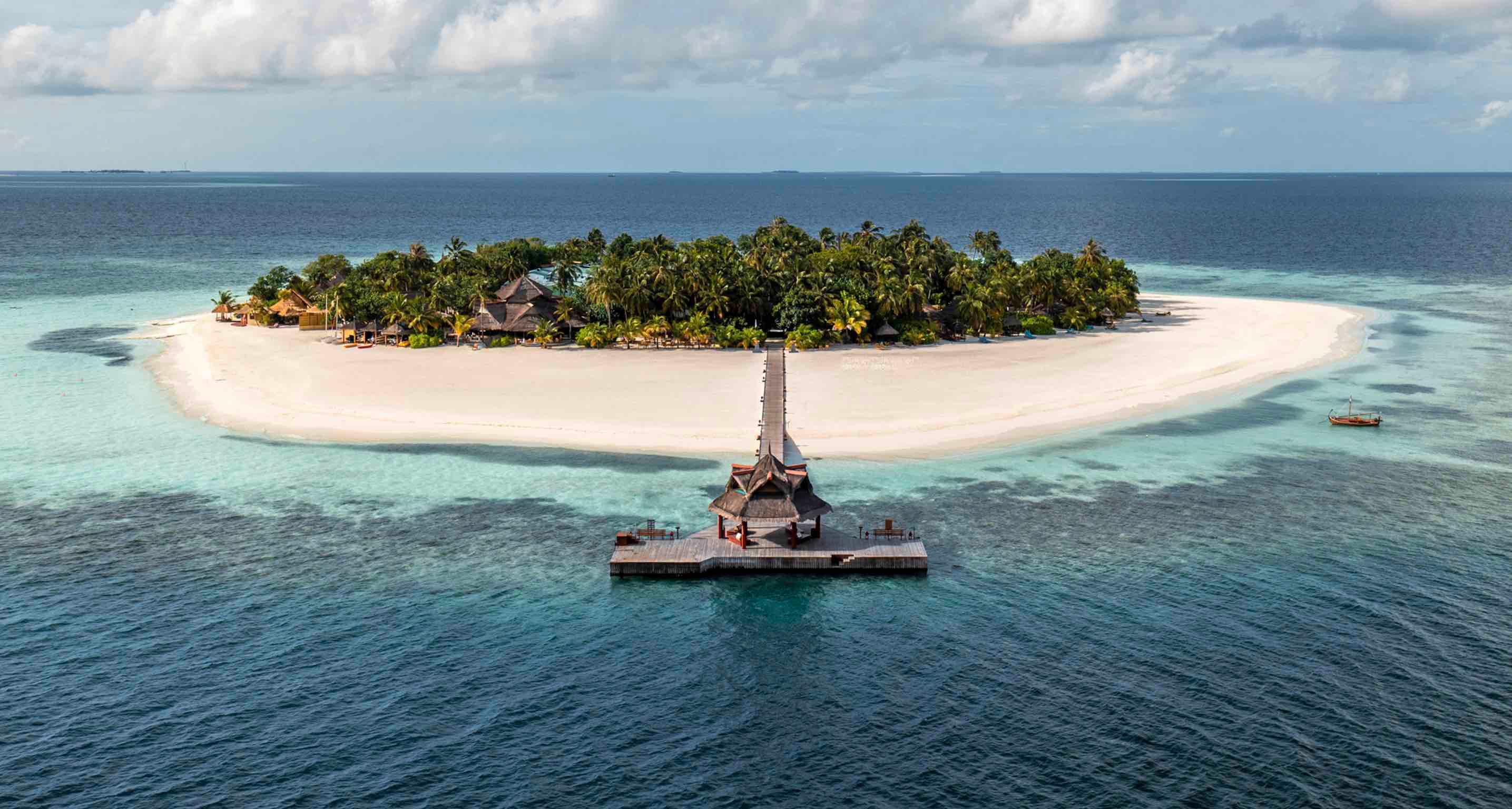 FACT Review: Relaxed island living at Banyan Tree Vabbinfaru, Maldives